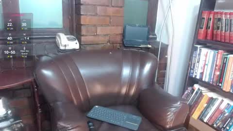 karoll online show from May 19, 3:24 am