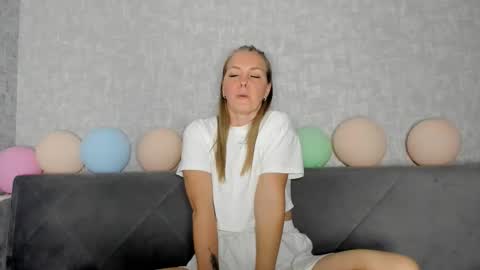 Venus online show from November 6, 1:17 pm