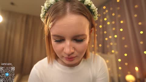 Claire online show from December 14, 3:25 pm