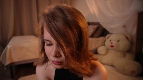 Claire online show from November 20, 7:04 pm