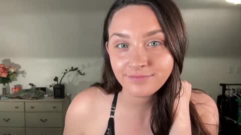 Crystal online show from May 21, 3:43 pm