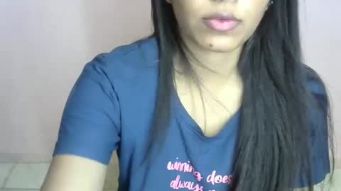 iamHotTaara online show from March 8, 8:29 am