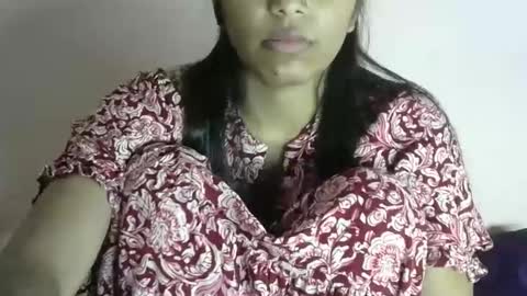 iamHotTaara online show from January 18, 7:58 pm