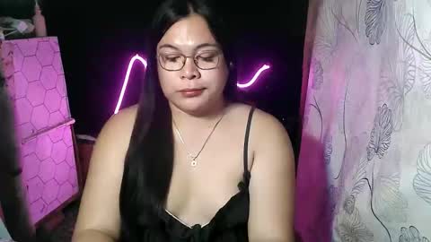 iana online show from April 16, 2:01 am