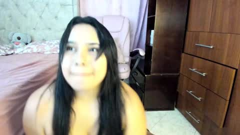 Snapshot of ibby_fay chatting on September 23, 11:19 am Daniela online show from September 23, 11:19 am