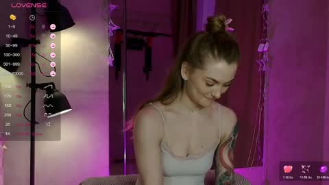 Milena online show from March 25, 9:39 pm