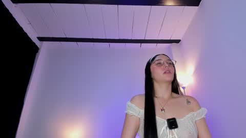 ice online show from February 23, 8:25 am