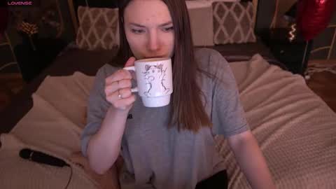 Danielle online show from February 9, 3:58 pm