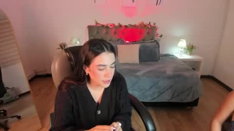 Icy online show from May 9, 11:01 am