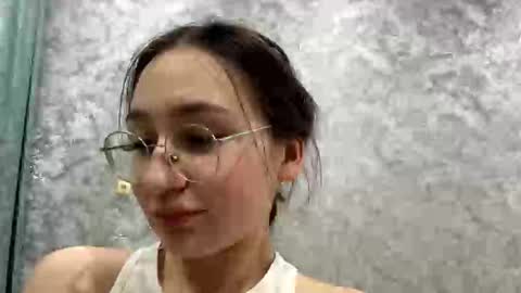 Sofi online show from November 18, 7:04 pm