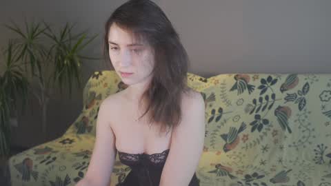 Snapshot of ifyouleave chatting on January 14, 10:59 am Belle online show from January 14, 10:59 am