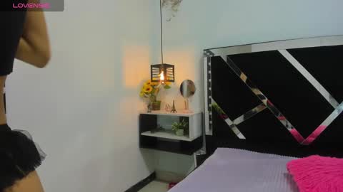 Isabella online show from October 7, 1:37 pm