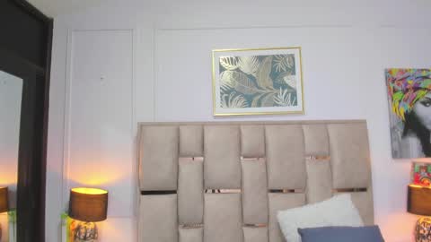 Snapshot of iliy_ chatting on December 30, 1:58 am ILY online show from December 30, 1:58 am