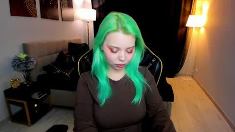 Roxy online show from January 18, 7:43 pm