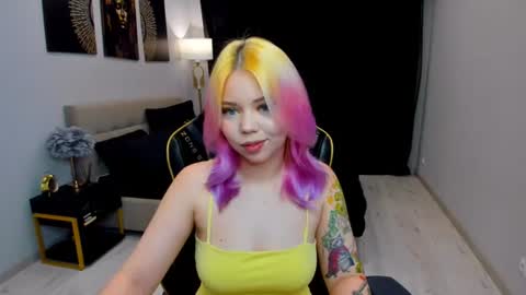 Roxy online show from June 24, 7:35 pm