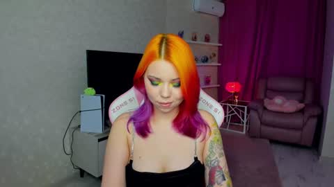 Roxy online show from June 30, 6:29 pm