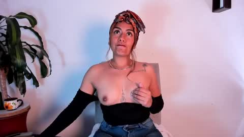 amber online show from May 21, 2:37 pm