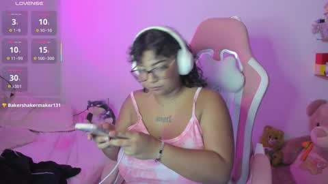 Snapshot of im_angels7 chatting on September 25, 1:37 am Angela online show from September 25, 1:37 am