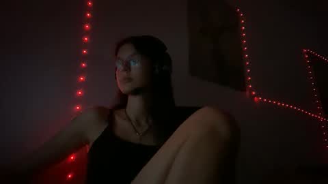 im evelyn online show from November 6, 4:24 pm