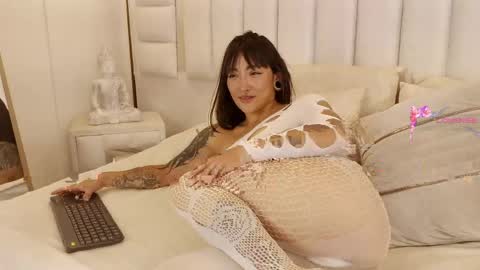 Kazumi online show from May 6, 1:04 pm