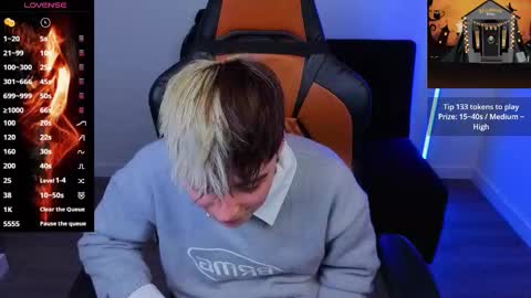 Laia online show from October 24, 1:01 am