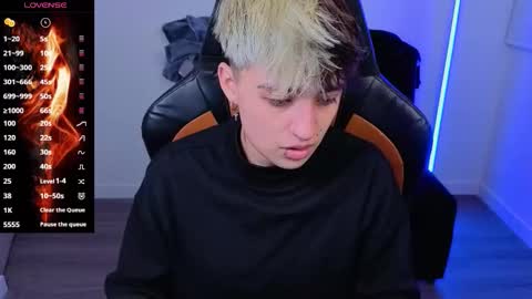 Laia online show from October 30, 4:37 am