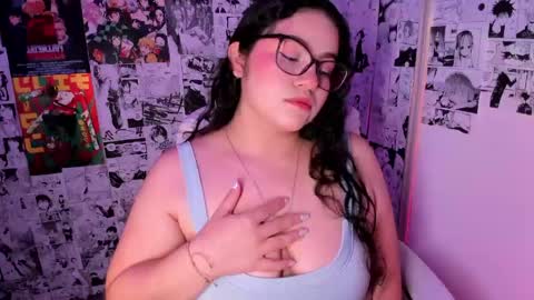 mei mei uwu online show from May 8, 1:53 am