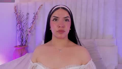 im_miadoll online show from May 6, 12:31 pm