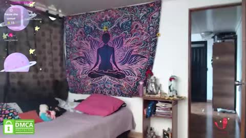 Cutie pie online show from May 10, 1:57 pm