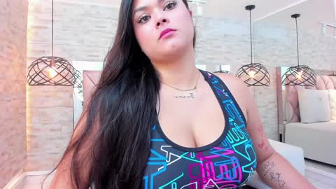 im mou  online show from January 20, 1:00 pm