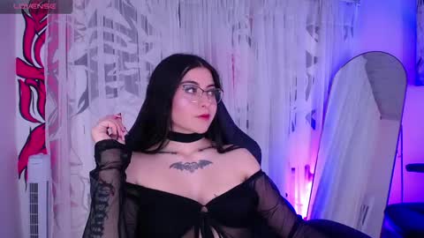 Jade Rosse online show from May 13, 9:09 pm