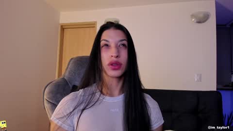 TAYLOR  online show from January 16, 2:51 am