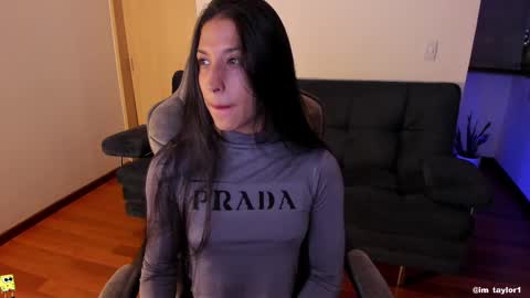 TAYLOR  online show from February 26, 11:37 pm