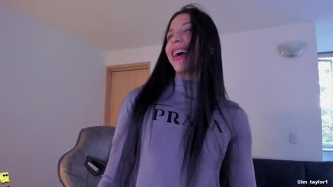 TAYLOR  online show from December 17, 9:38 pm