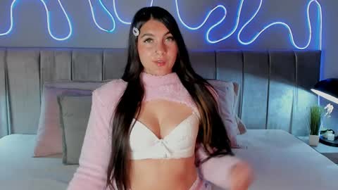 Val online show from April 1, 1:41 pm