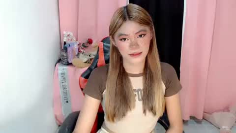 im_yourfairyannaxx online show from January 13, 6:30 am