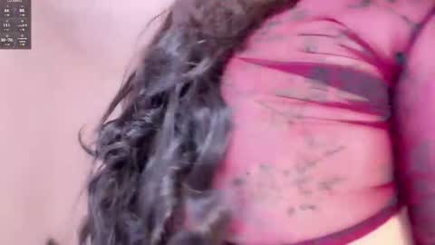 Snapshot of im_yours_01 chatting on February 17, 2:42 am daniella online show from February 17, 2:42 am