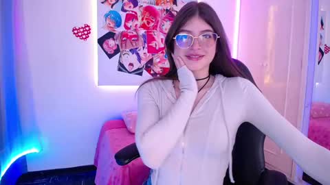 Chloe online show from September 8, 9:58 pm