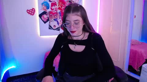 Chloe online show from September 10, 10:32 pm