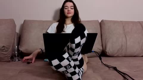 imkittygirlss online show from May 16, 12:02 am