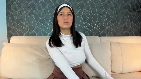Krystall online show from December 9, 4:15 pm