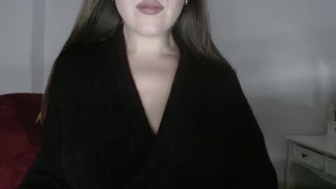 Pola online show from December 15, 10:15 pm