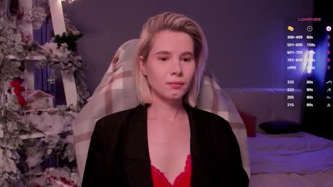 Mia online show from January 6, 10:41 am