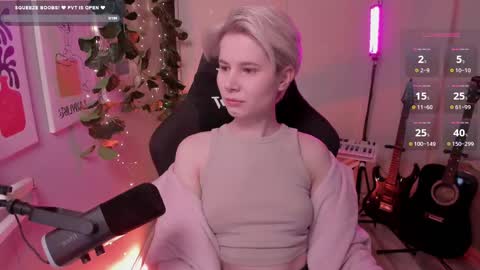 Mia online show from February 28, 9:47 am