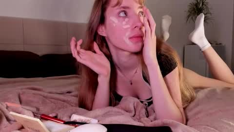 my name Imo  Fansly  online show from October 19, 2:35 am