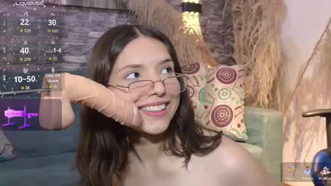 Karen  online show from November 14, 8:31 pm