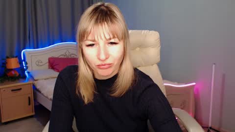 incredible_ariela online show from December 5, 12:11 pm