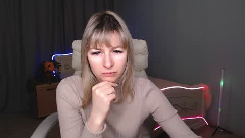 incredible_ariela online show from December 16, 10:18 am
