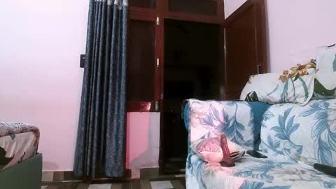 Parul online show from November 4, 9:25 am