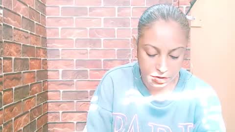 indian_spice_girl online show from May 19, 7:04 am
